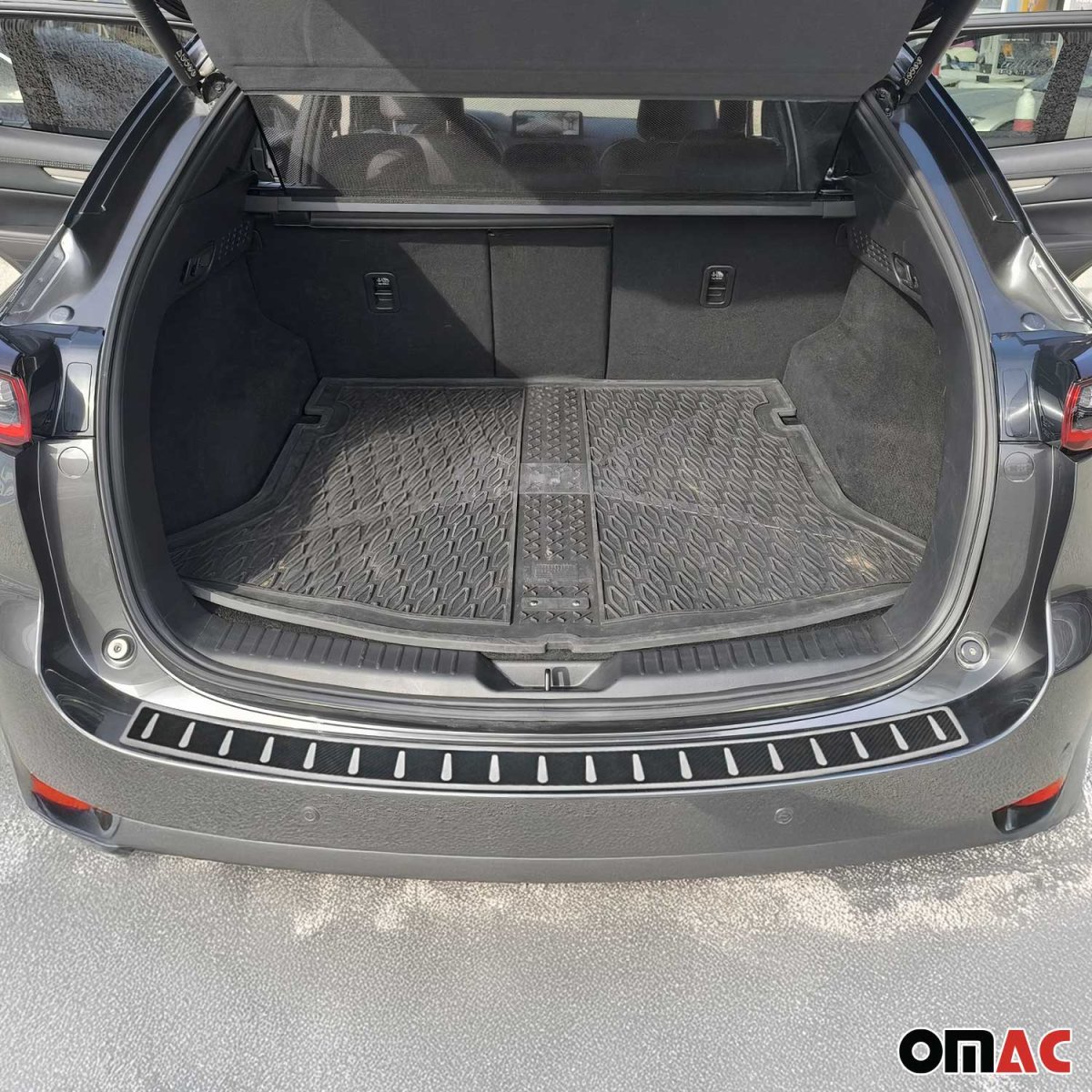 Mazda CX5 Rear Bumper Sill Cover - Omac - S.Steel + Carbon Foiled - Gloss Silver - 2017